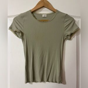 Aritzia T-Shirt